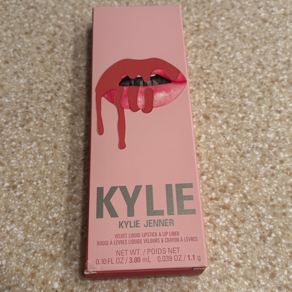 Kylie Jenner Velvet Lip Kit